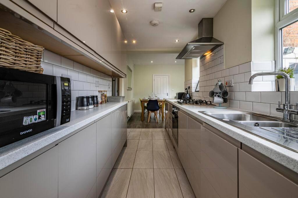 Dovecote House Beeston Private Parking 15Mins From Nottingham City Centre Close To Qmc Hospital Exterior foto